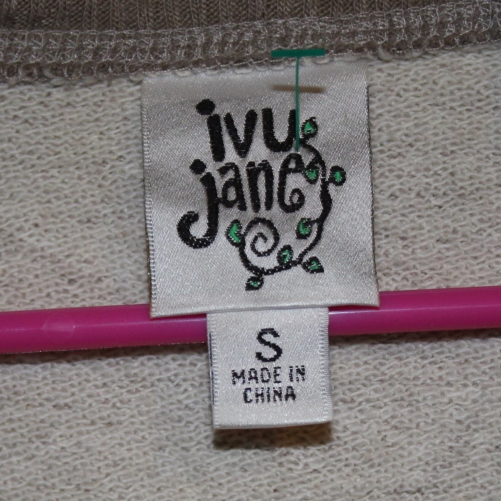 Unique Ivy Jane Open Front Top - Picture 5 of 8